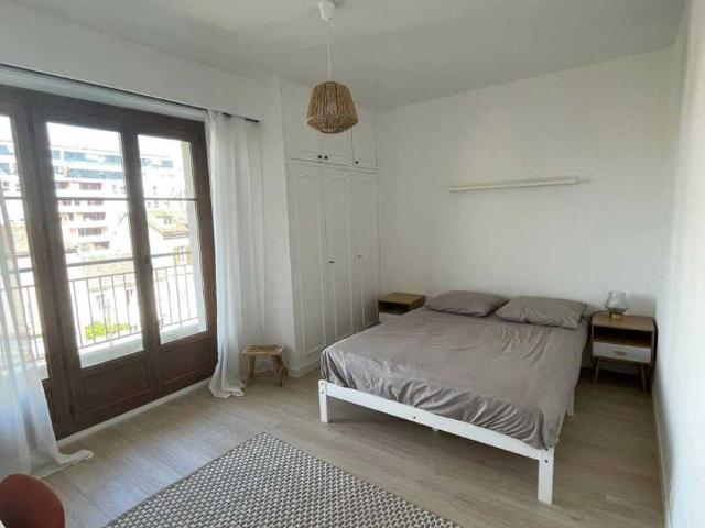 Location Appartement Rue Sainte Cécile, Marseille