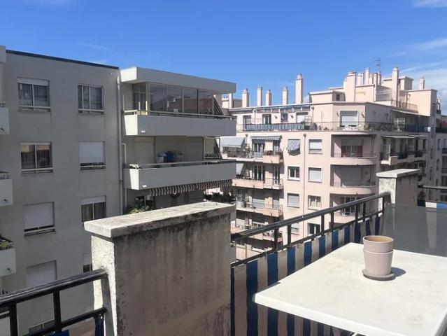 Location Appartement Rue Scaliero, Nice