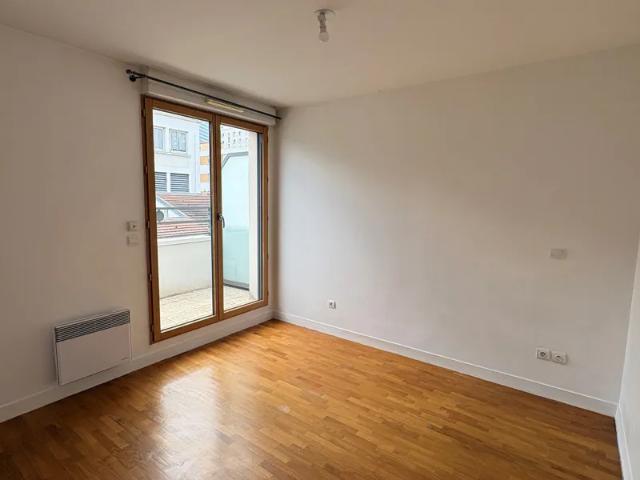 Location Appartement Rue Ségoffin, Courbevoie