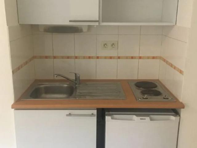 Location Appartement Rue Séguier, Nîmes
