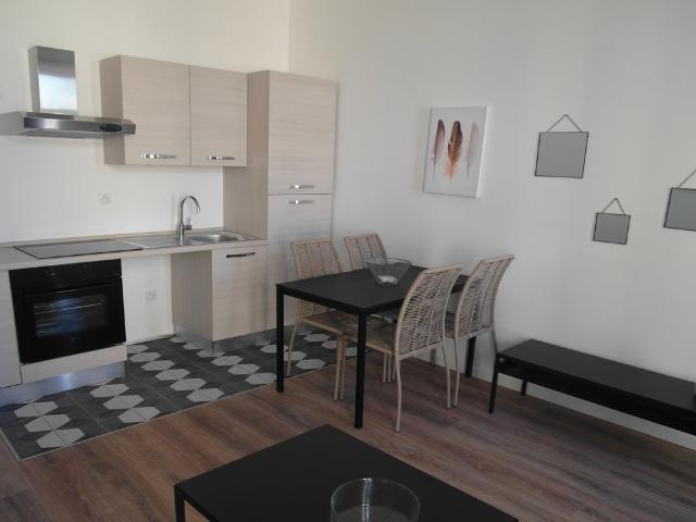Location Appartement Rue Sénac de Meilhan, Marseille