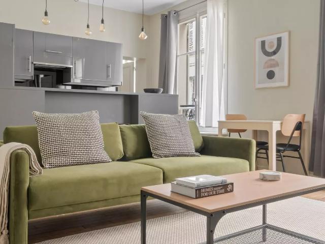 Location Appartement Rue Servandoni, Paris