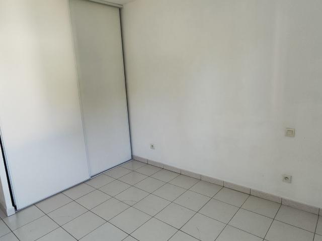 Location Appartement Rue Simone Noirot, Fenouillet