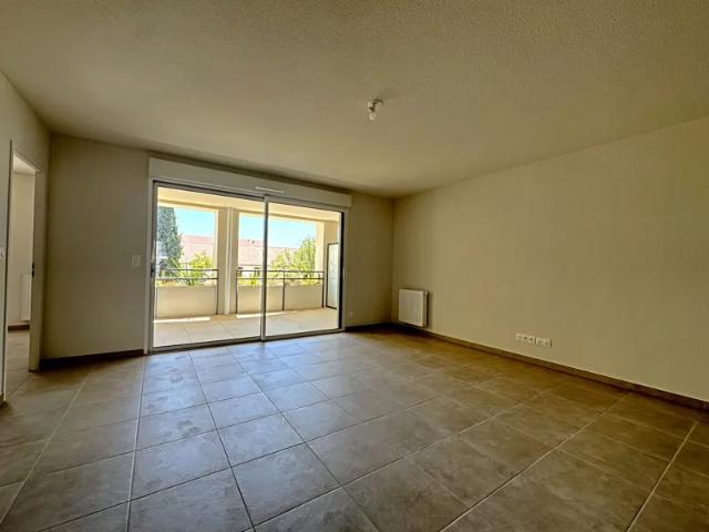 Location Appartement Rue Simonne Mathieu, Montpellier