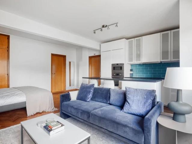 Location Appartement Rue Singer, Paris