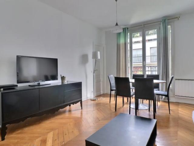 Location Appartement Rue Singer, Paris