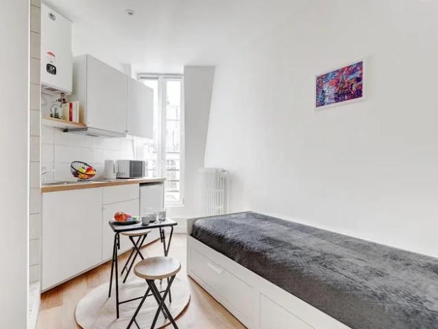 Location Appartement Rue Spontini, Paris