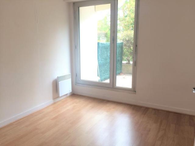 Location Appartement Rue Stéhélin, Bordeaux