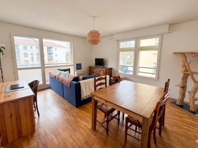 Location Appartement Rue Suzanne Buisson, Vienne
