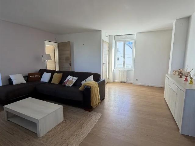 Location Appartement Rue Pouligner, Port Maria