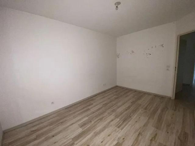 Location Appartement Rue Poizat, Villeurbanne
