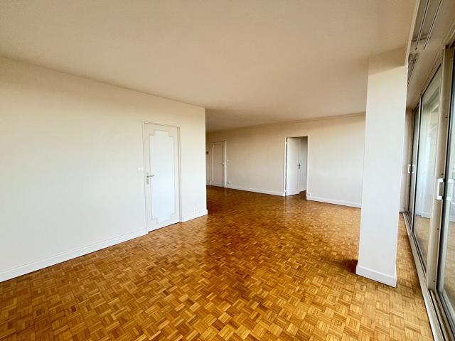 Location Appartement Boulevard de la Paix, Reims