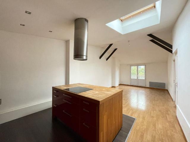 Location Appartement Rue Ponsardin, Reims
