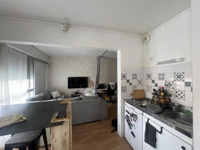 Location Appartement Rue Ponthelier, Bordeaux