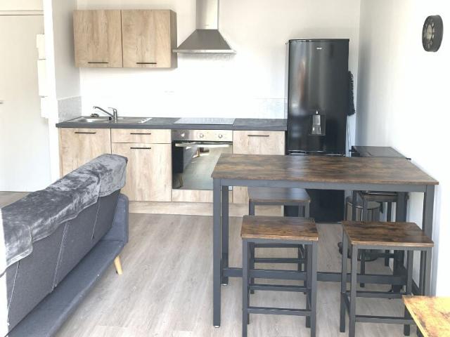 Location Appartement Rue Portefer, Romans sur Isère