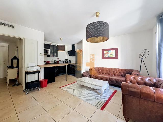 Location Appartement Rue Paul Verlaine, Villeurbanne