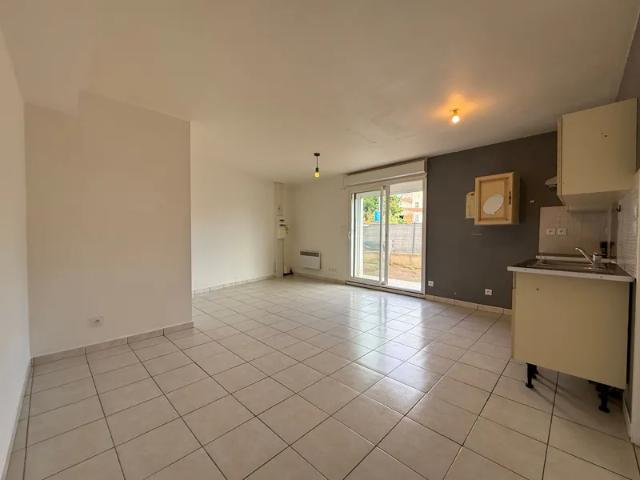 Location Appartement Rue Paul Astor, Pézilla la Rivière