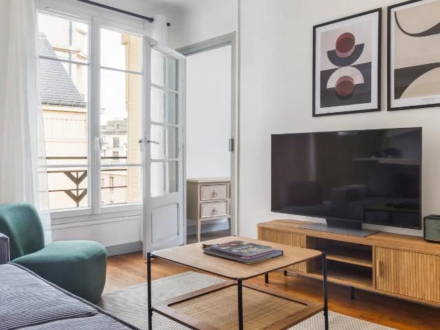 Location Appartement Rue Paul Barruel, Paris