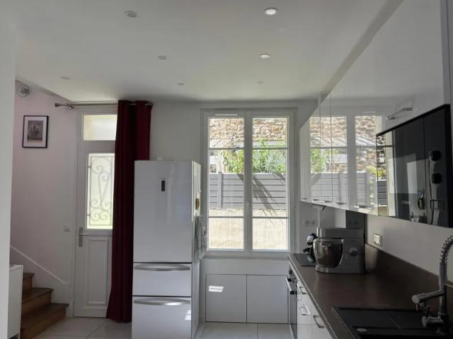 Location Appartement Rue Paul Belmondo, Paris