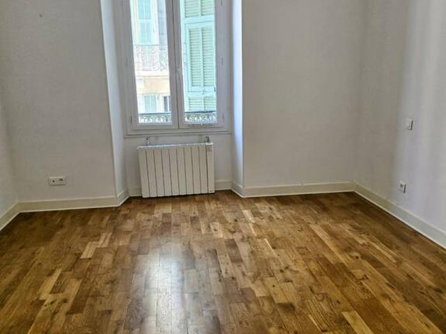 Location Appartement Rue Paul Déroulède, Nice
