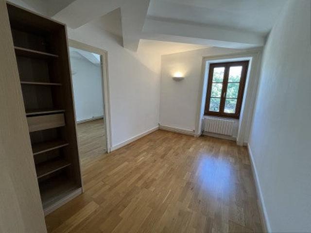 Location Appartement Rue Paul Garcin, Crémieu