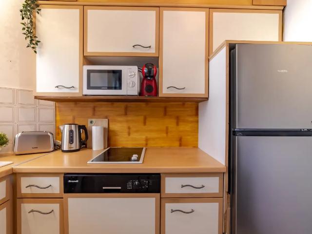 Location Appartement Entree / Sortie parking Minerve, Puteaux