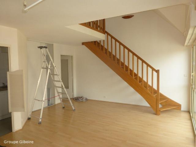 Location Appartement Rue Paul Louis Courier, Rennes
