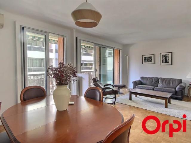 Location Appartement Rue Papety, Marseille