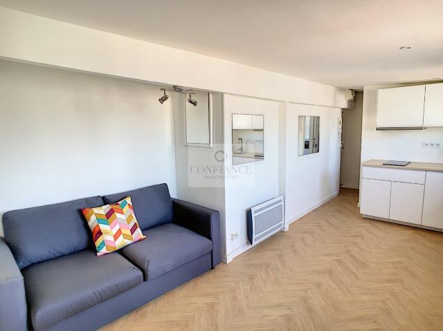 Location Appartement Rue Paradis, Nice