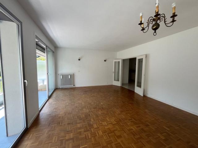 Location Appartement Rue Pasteur, Gières