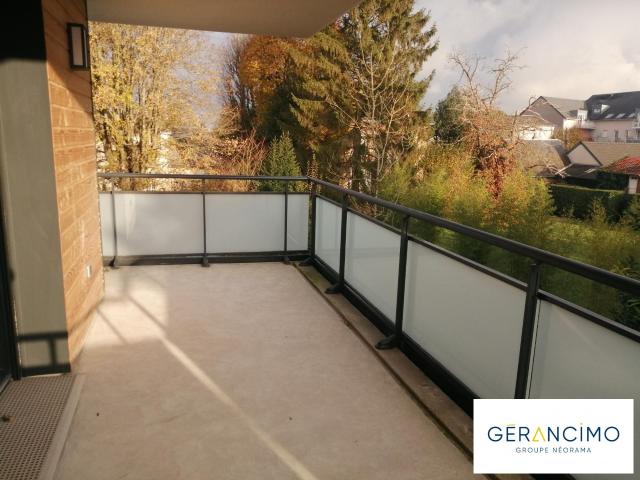 Location Appartement Rue Pasteur, Le Mesnil Esnard