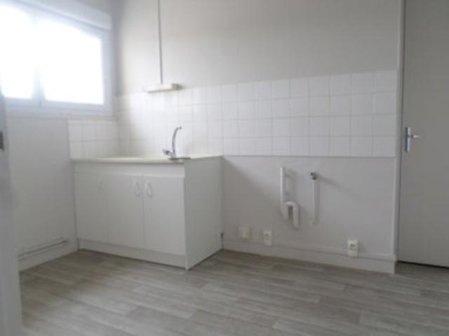 Location Appartement Rue Pasteur, Montholon
