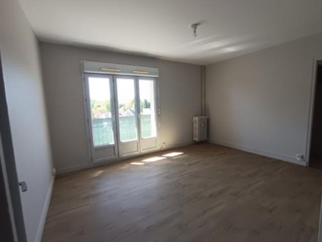 Location Appartement Rue Pasteur, Montholon