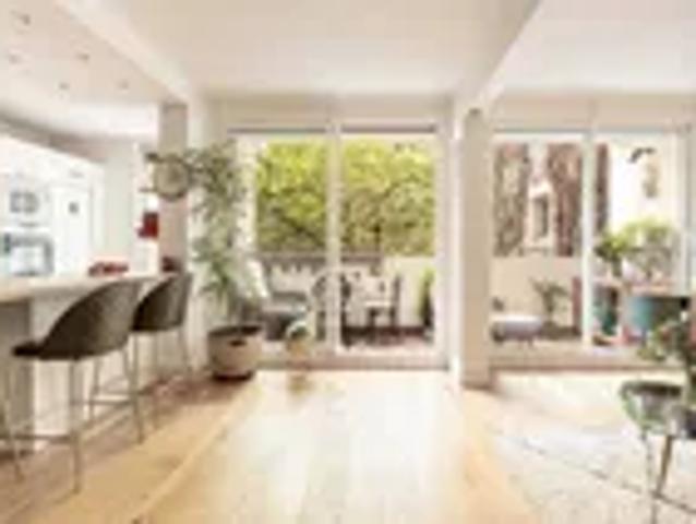 Location Appartement Rue Pétrarque, Paris