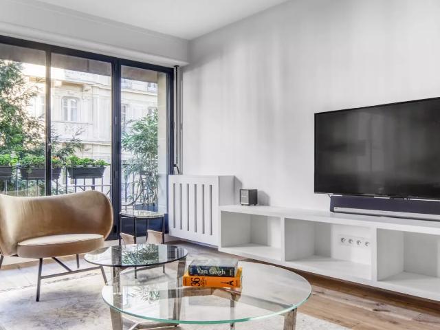 Location Appartement Rue Pergolèse, Paris