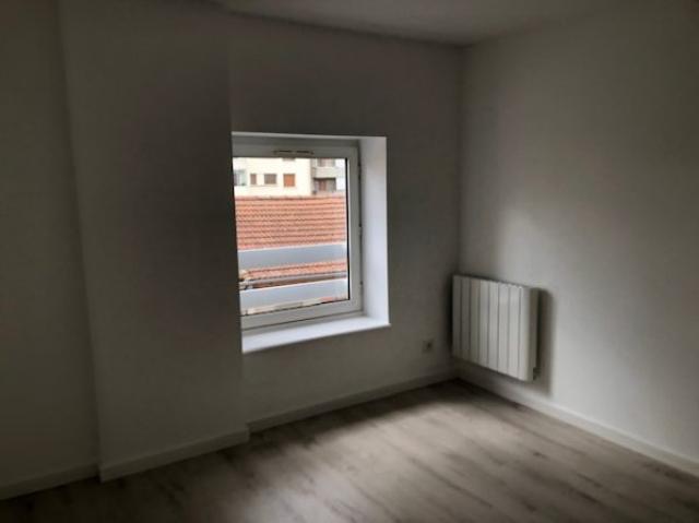 Location Appartement Rue Philibert Mottin, Feurs