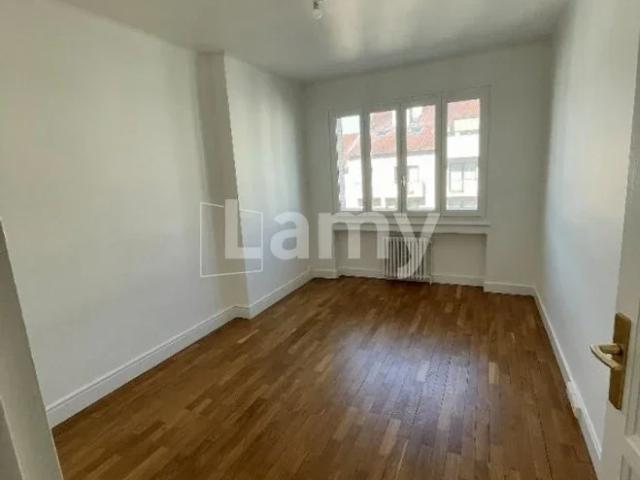 Location Appartement Rue Philibert Roussy, Lyon