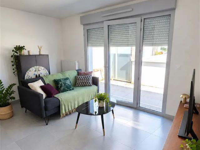 Location Appartement Rue Philippe La Peyrouse, Angers