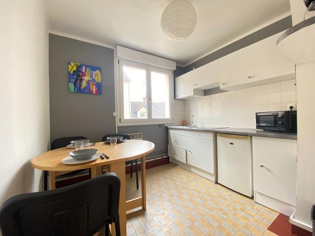 Location Appartement Rue Pierre Abélard, Rennes