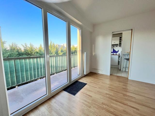 Location Appartement Rue Pierre Brossolette, Rueil Malmaison