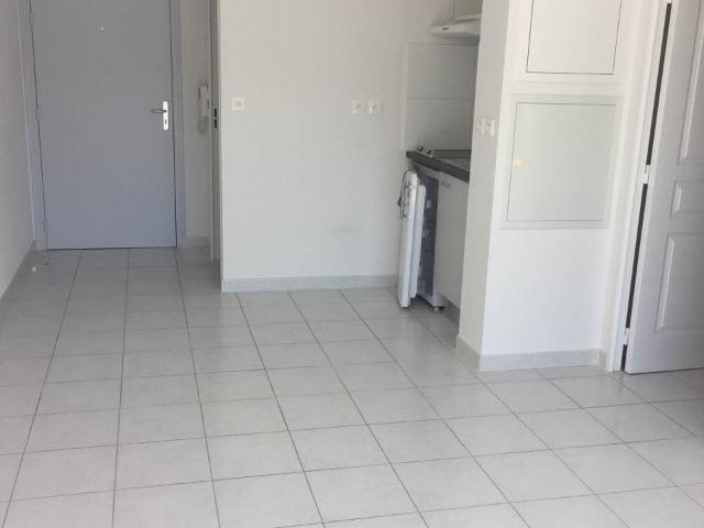 Location Appartement Rue Pierre Dumas, Garons