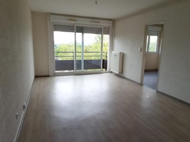 Location Appartement Rue Pierre et Marie Curie, Autun