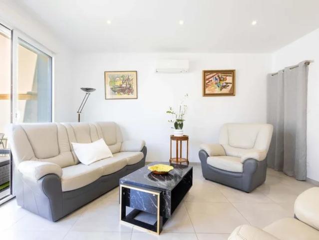 Location Appartement Rue Pierre Loti, Valras Plage