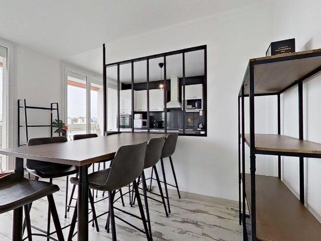 Location Appartement Rue Pierre Valdo, Lyon