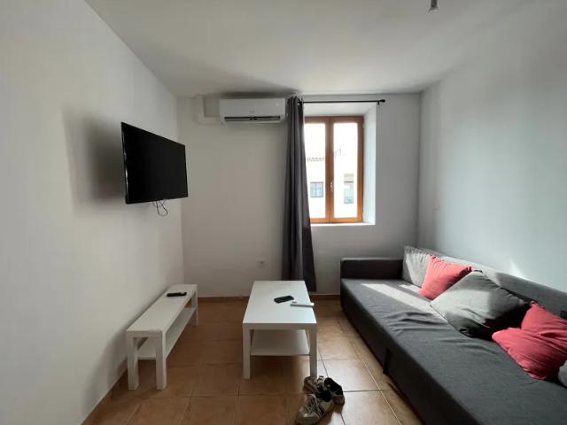 Location Appartement Rue Pierre Victor Peyron, Carqueiranne