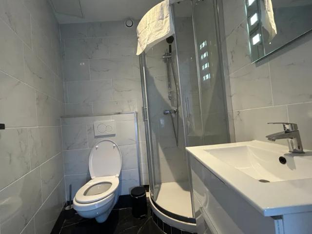 Location Appartement Rue Robert Schuman, Charenton le Pont