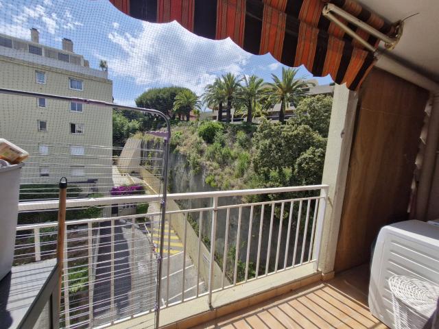 Location Appartement Rue Robert Schuman, Nice