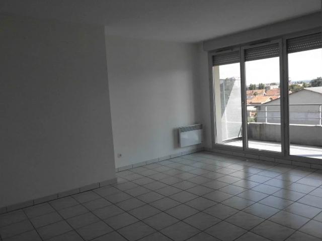 Location Appartement Rue Roger Tarenque, Agen