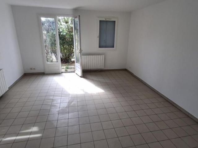 Location Appartement Rue Roland Chevallier, Bilieu