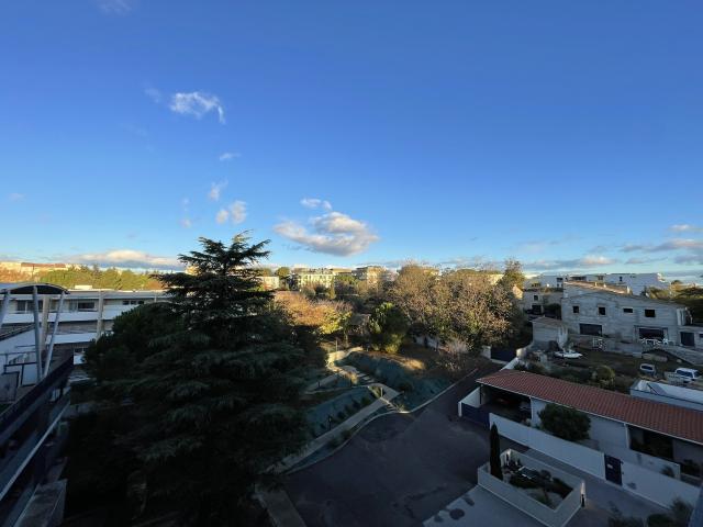 Location Appartement Rue Rosa Luxemburg, Montpellier